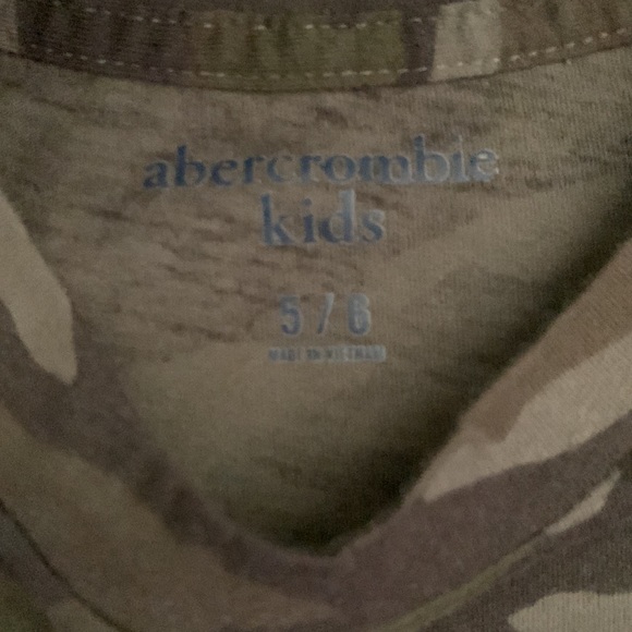 Abercrombie Kids Tee - Picture 2 of 2